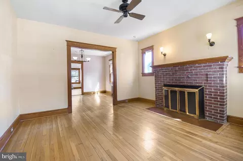 753 Silver Spring Ave, Silver Spring, MD 20910 photo 2