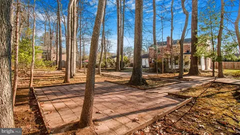 Exterior - 2303 Chilham Pl, Potomac, MD 20854 photo 13 of 13