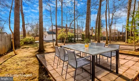 Exterior - 2303 Chilham Pl, Potomac, MD 20854 photo 8 of 13