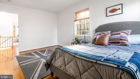 Bedroom - 2303 Chilham Pl, Potomac, MD 20854 photo 3 of 9