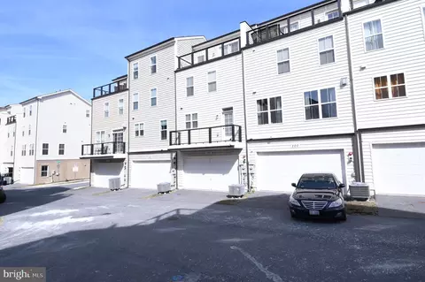 Exterior - 205 Auden Pl, Silver Spring, MD 20906 photo 5 of 7
