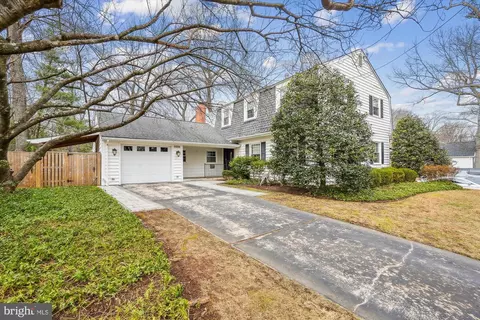 11316 Hounds Way, Rockville, MD 20852