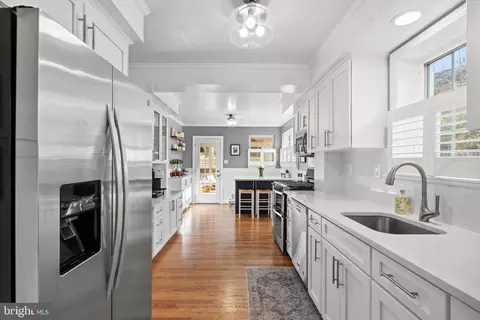 314 Williamsburg Dr, Silver Spring, MD 20901 photo 16