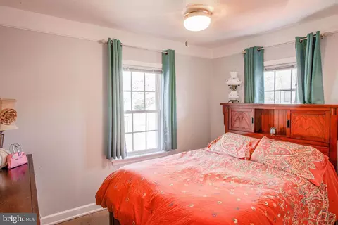 10815 Keller St, Silver Spring, MD 20902 photo 9