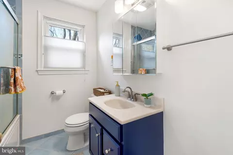 Bath - 9112 Walden Rd, Silver Spring, MD 20901 photo 1 of 2