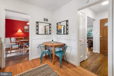 Entry Way - 9112 Walden Rd, Silver Spring, MD 20901 photo 2 of 6