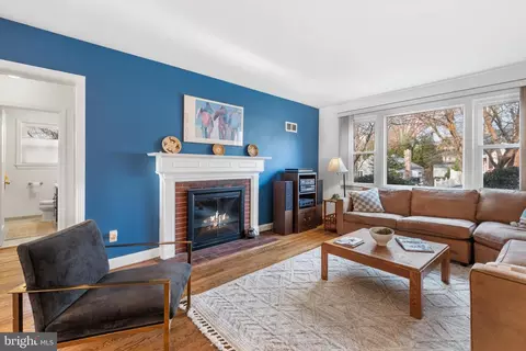 Living - 9112 Walden Rd, Silver Spring, MD 20901 photo 2 of 2