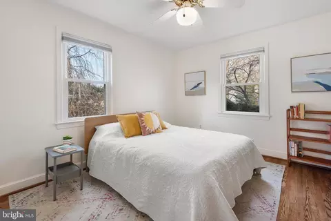 Bedroom - 9112 Walden Rd, Silver Spring, MD 20901 photo 5 of 8