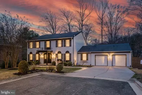 18 Avalon Ct, Bethesda, MD 20816