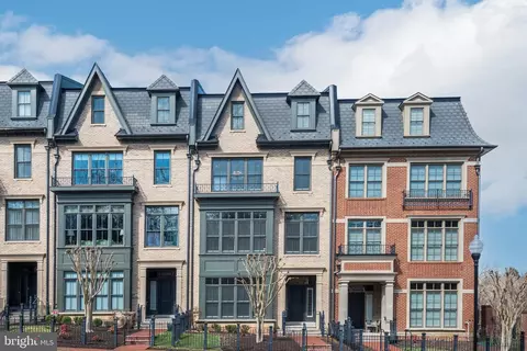 10817 Symphony Park Dr, North Bethesda, MD 20852