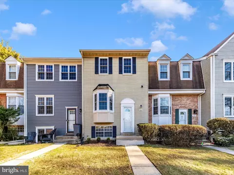 1089 Copperstone Ct, Rockville, MD 20852