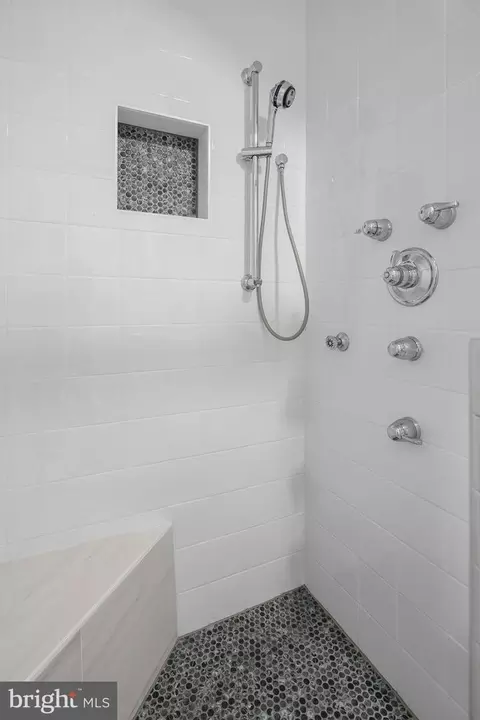 Bath - 1212 Dale Dr, Silver Spring, MD 20910 photo 2 of 4