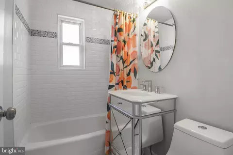 Bath - 10110 Brunett Ave, Silver Spring, MD 20901 photo 1 of 2