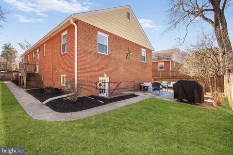 Exterior - 10110 Brunett Ave, Silver Spring, MD 20901 photo 3 of 9