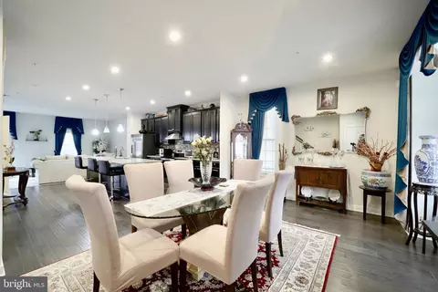 1611 Regent Manor Ct, Silver Spring, MD 20904 photo 8