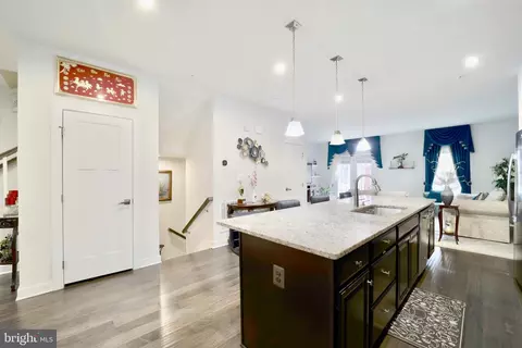 1611 Regent Manor Ct, Silver Spring, MD 20904 photo 2