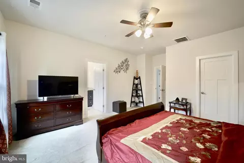 1611 Regent Manor Ct, Silver Spring, MD 20904 photo 15