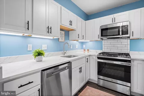 95 E Wayne Ave #404, Silver Spring, MD 20901 photo 10
