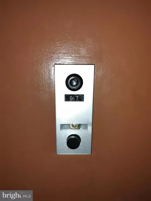 1121 University Blvd W #917-B, Silver Spring, MD 20902