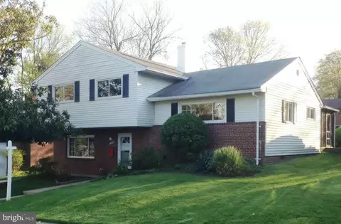 2308 Peggy Ln, Silver Spring, MD 20910 photo 3