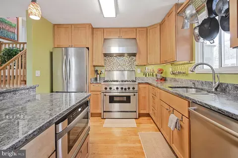 2308 Peggy Ln, Silver Spring, MD 20910 photo 8