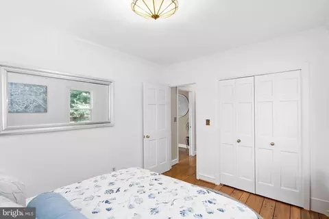 Bedroom - 21030 Peach Tree Rd, Dickerson, MD 20842 photo 8 of 8
