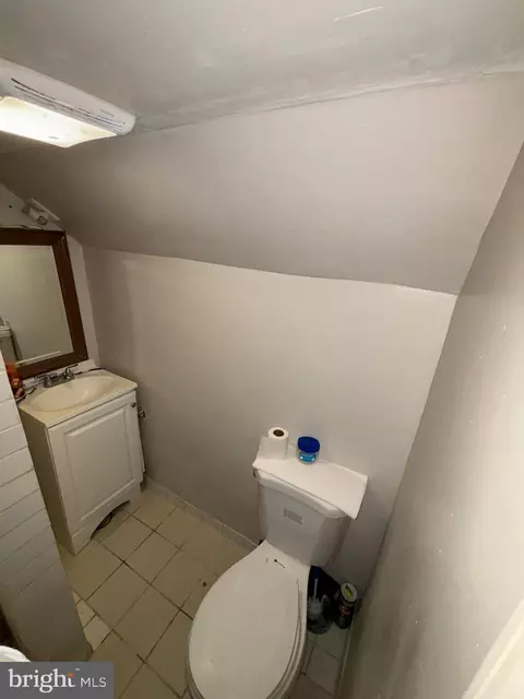 Bath - 27319 Ridge Rd, Damascus, MD 20872 photo 3 of 5