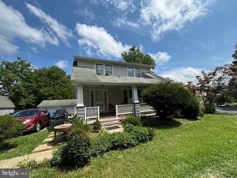 Exterior - 27319 Ridge Rd, Damascus, MD 20872 photo 2 of 11