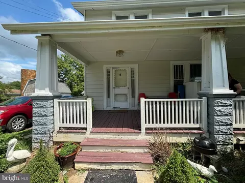 27319 Ridge Rd, Damascus, MD 20872