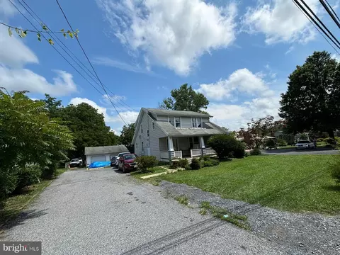Exterior - 27319 Ridge Rd, Damascus, MD 20872 photo 4 of 11