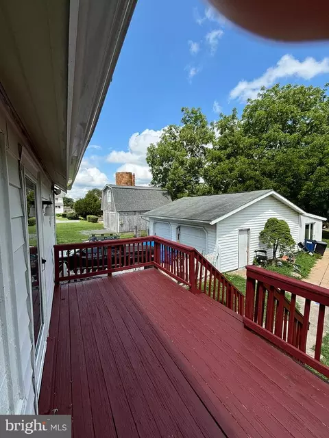 Exterior - 27319 Ridge Rd, Damascus, MD 20872 photo 10 of 11