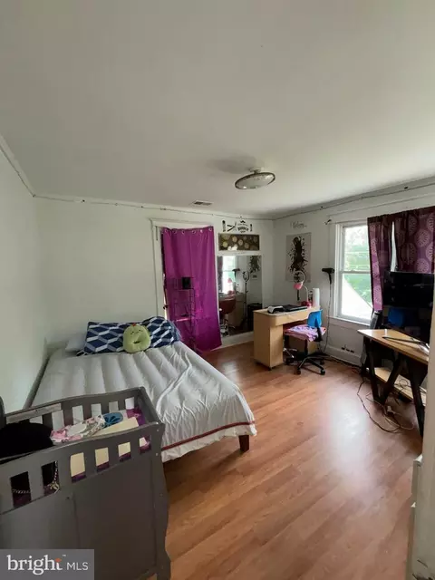 Bedroom - 27319 Ridge Rd, Damascus, MD 20872 photo 1 of 4