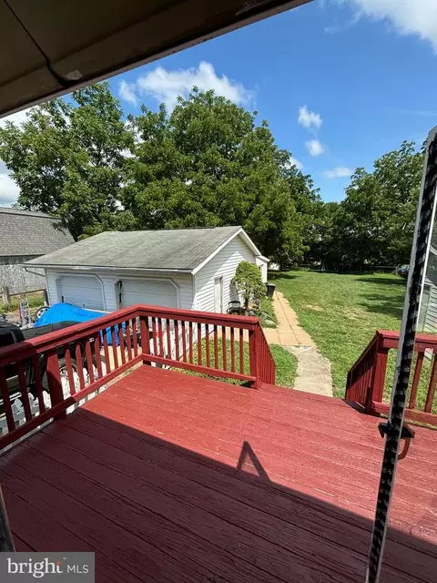 Exterior - 27319 Ridge Rd, Damascus, MD 20872 photo 8 of 11