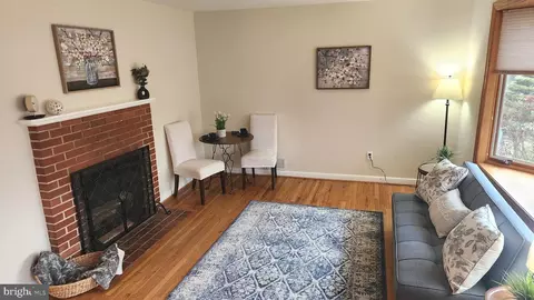 Living - 1002 Laredo Rd, Silver Spring, MD 20901 photo 3 of 4