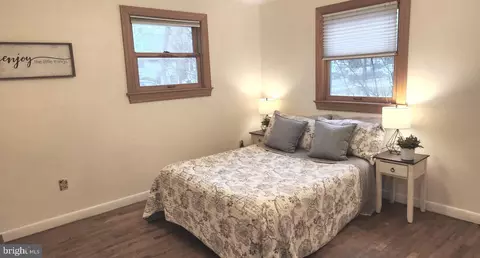 Bedroom - 1002 Laredo Rd, Silver Spring, MD 20901 photo 6 of 10