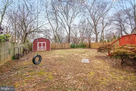 Exterior - 1002 Laredo Rd, Silver Spring, MD 20901 photo 4 of 21