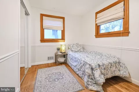 Bedroom - 1002 Laredo Rd, Silver Spring, MD 20901 photo 3 of 10