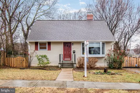 Exterior - 1002 Laredo Rd, Silver Spring, MD 20901 photo 2 of 21