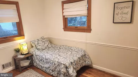 Bedroom - 1002 Laredo Rd, Silver Spring, MD 20901 photo 7 of 10