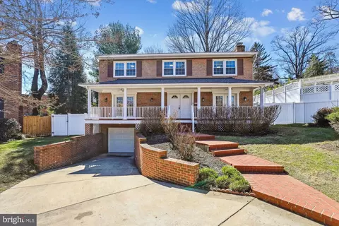 5309 Danbury Rd, Bethesda, MD 20814
