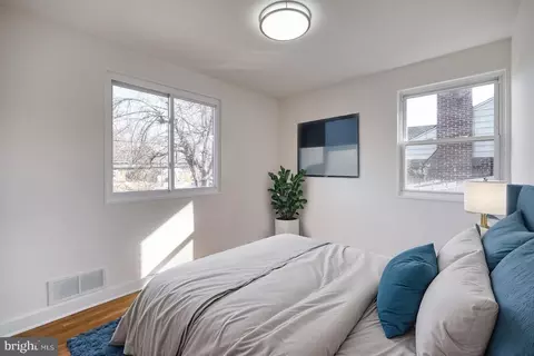 Bedroom - 12214 Connecticut Ave, Silver Spring, MD 20902 photo 3 of 4