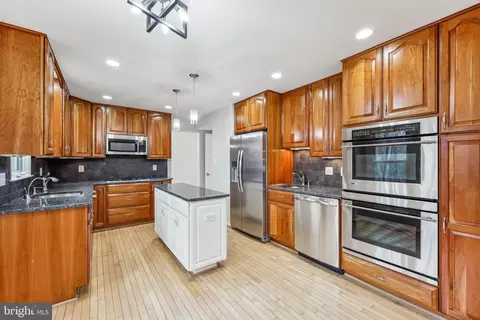 611 Somersworth Way, Silver Spring, MD 20902 photo 16