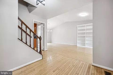 611 Somersworth Way, Silver Spring, MD 20902 photo 7