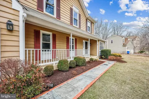 611 Somersworth Way, Silver Spring, MD 20902 photo 4