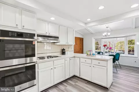 9 Fulham Ct, Silver Spring, MD 20902 photo 12