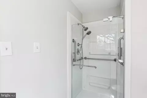 9 Fulham Ct, Silver Spring, MD 20902 photo 24
