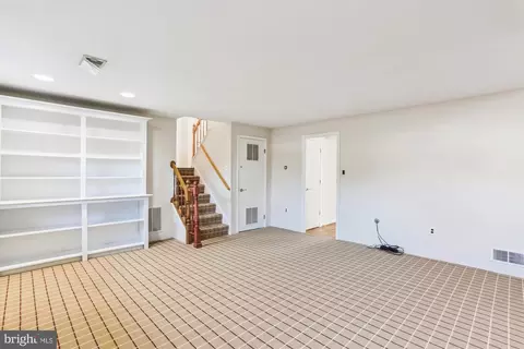 9 Fulham Ct, Silver Spring, MD 20902 photo 34