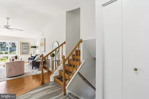 9 Fulham Ct, Silver Spring, MD 20902 photo 19