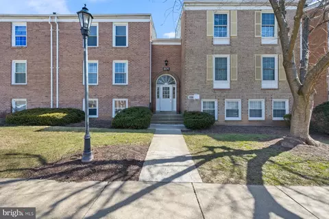 804 Quince Orchard Blvd #201, Gaithersburg, MD 20878