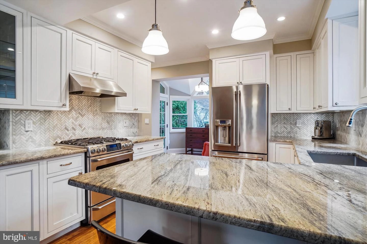1500 Highland Dr, Silver Spring, MD 20910 photo 10